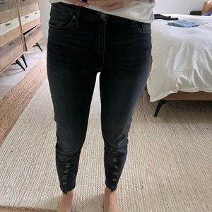 Hudson Black Jeans with detail on the legs — Size 28